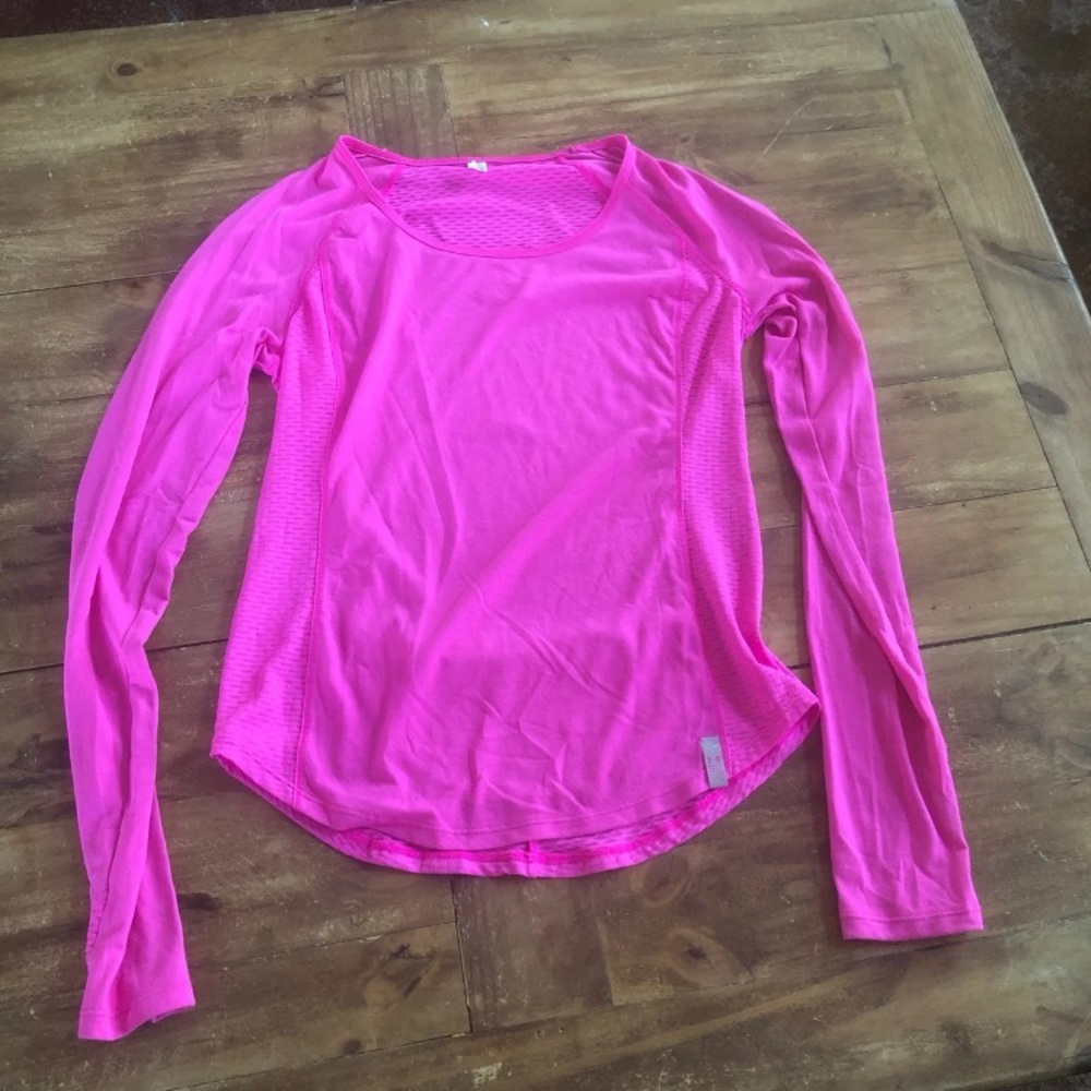 Under Armour running top